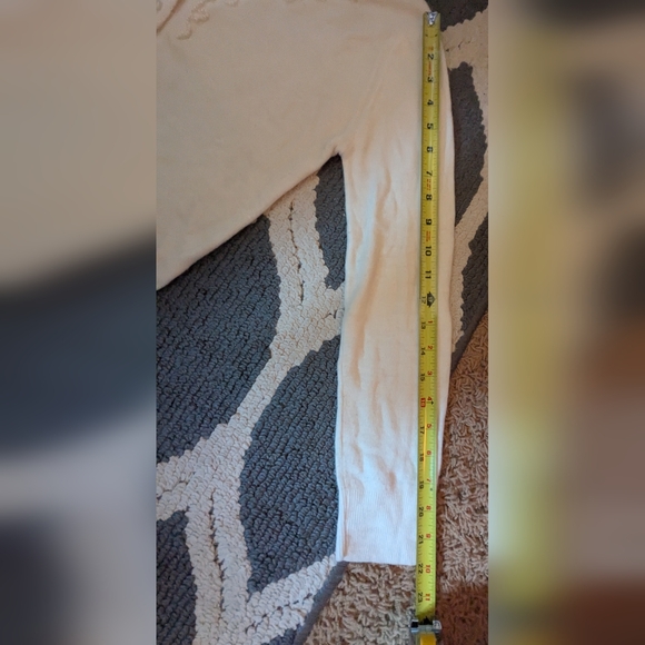 Vintage Handmade White Button Up Sweater With Pearl Design Size Medium - Picture 9 of 10